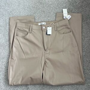 Abercrombie & Fitch curve love 90s straight ultra high-rise leather pant size 32